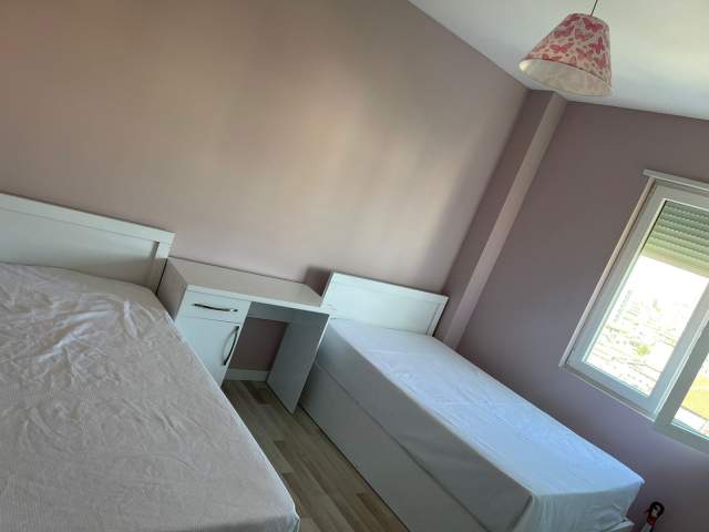 Tirane, jepet me qera apartament Kati 6, 105 m² 400 Euro (Rruga e dibres)