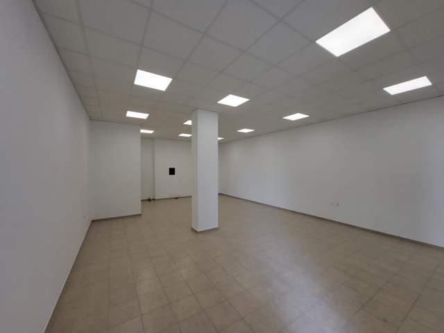 Tirane, jepet me qera ambjent biznesi Kati 0, 80 m² 460 Euro (rruga siri kodra)