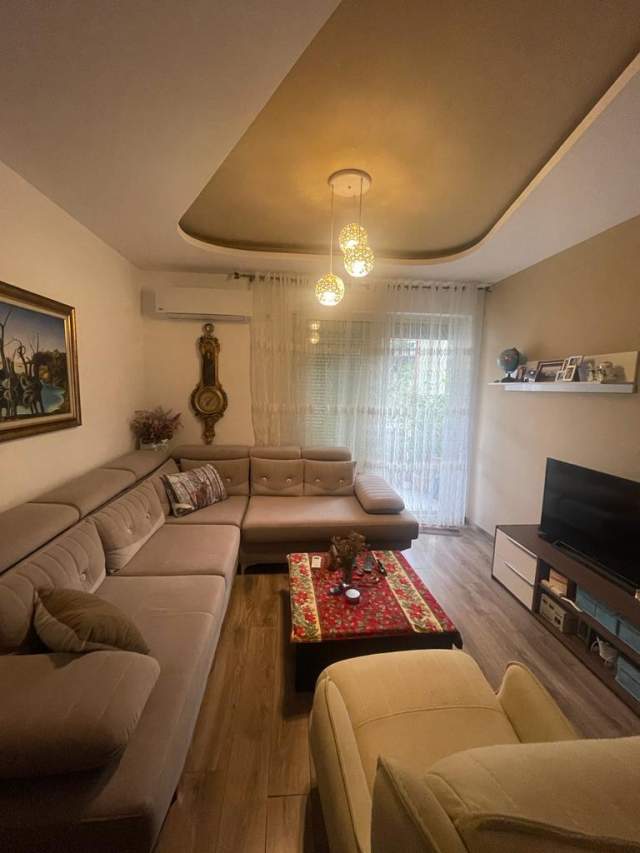 Tirane, shitet apartament 2+1+BLK Kati 3, 101 m² 176.000 Euro (Rruga e Kroit , Kopshti Zoologjik)