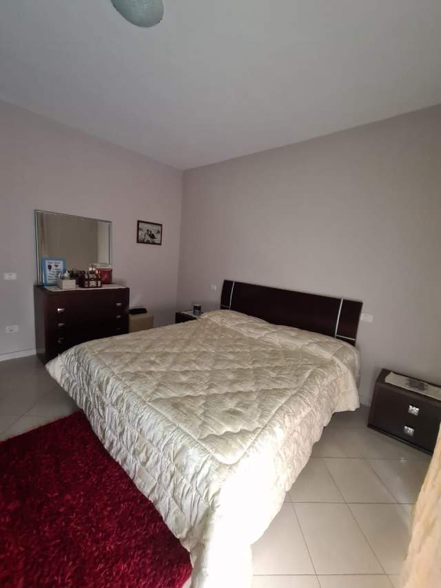 Tirane, shitet apartament 2+1+BLK Kati 3, 126 m² 90.000 Euro (rruga Kastriotet)