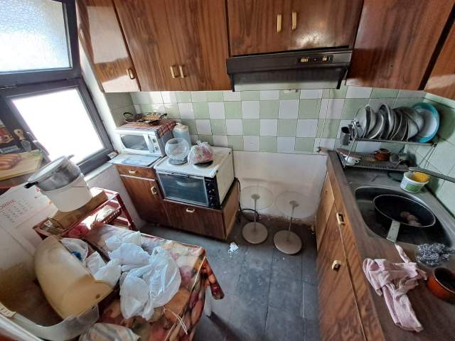 Tirane, shes apartament 2+1 Kati 5, 75 m² 9.000.000 Leke (rruga ethem haxhi)