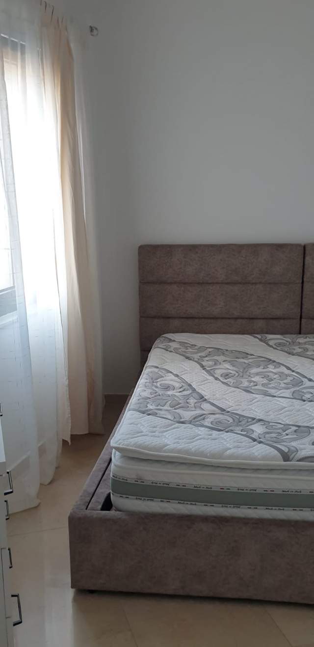 Tirane, jepet me qera Kati 5, 50 m² 420 Euro (Blv Zogu i pare)