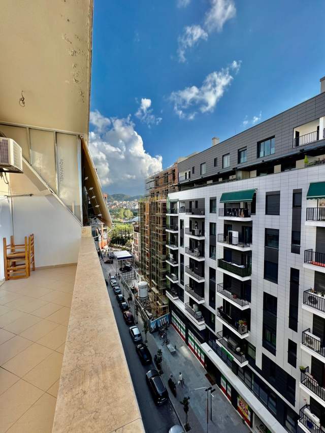 Tirane, jepet me qera apartament 1+1 Kati 7, 65 m² 400 Euro (Rruga e Kosovareve)