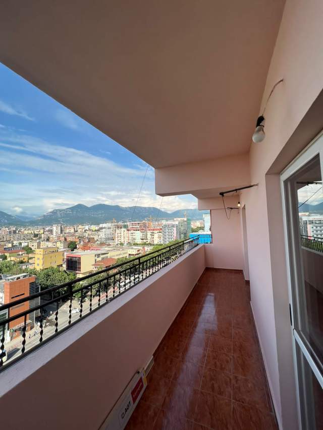 Tirane, shitet apartament 2+1+A+BLK Kati 10, 128.000 m² 124.000 Euro (LAPRAKE)