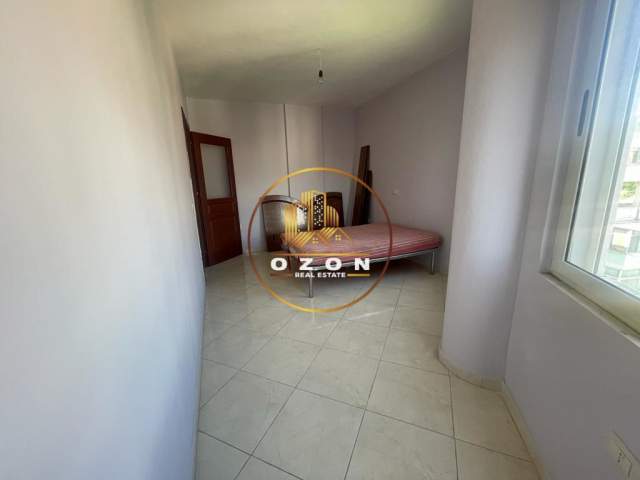 Tirane, shitet apartament 3+1+A+BLK Kati 6, 130 m² 110.000 Euro (Fresku)