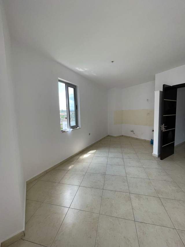 Tirane, shitet apartament 2+1+A+BLK Kati 4, 110 m² 110.000 Euro (Rruga Astit Losha)