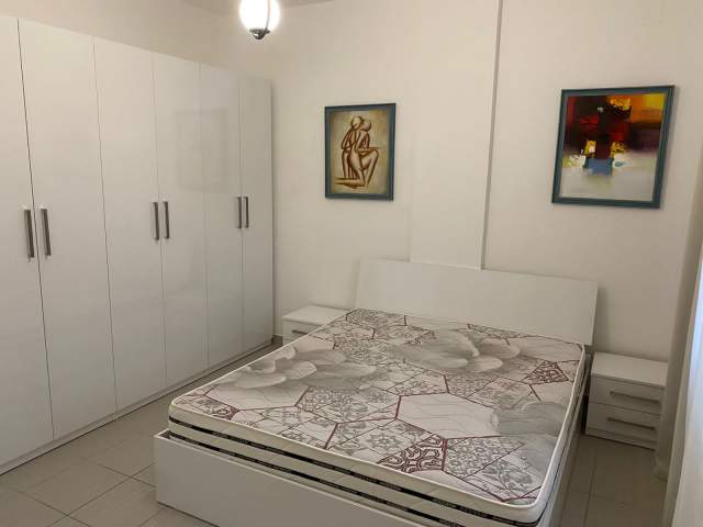 Tirane, jepet me qera apartament 1+1 Kati 5, 60 m² 400 Euro (Te Vasil Shanto, Prane KESH)