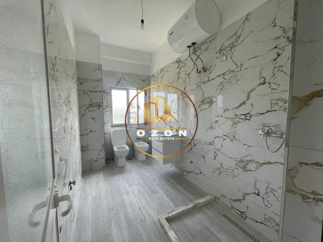 Tirane, jepet me qera apartament 2+1+A+BLK Kati 1, 163 m² 500 Euro (SELITE)