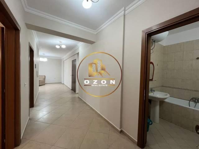 Tirane, jepet me qera apartament 2+1+A+BLK Kati 2, 106 m² 800 Euro (RRUGA E KAVAJES)
