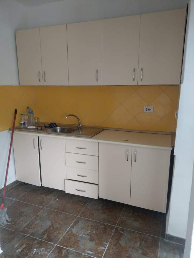 Tirane, jepet me qera apartament 2+1+BLK Kati 2, 72 m² 35.000 Leke (kahraman ylli)