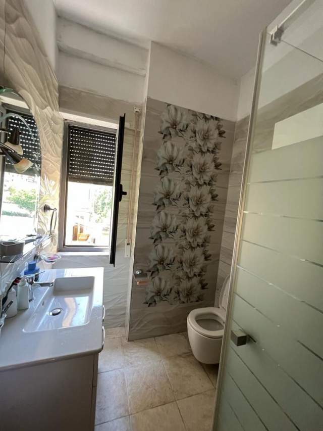 Tirane, shitet apartament 2+1 Kati 4, 110 m² 182.000 Euro , Komuna e Parisit , TIRANE