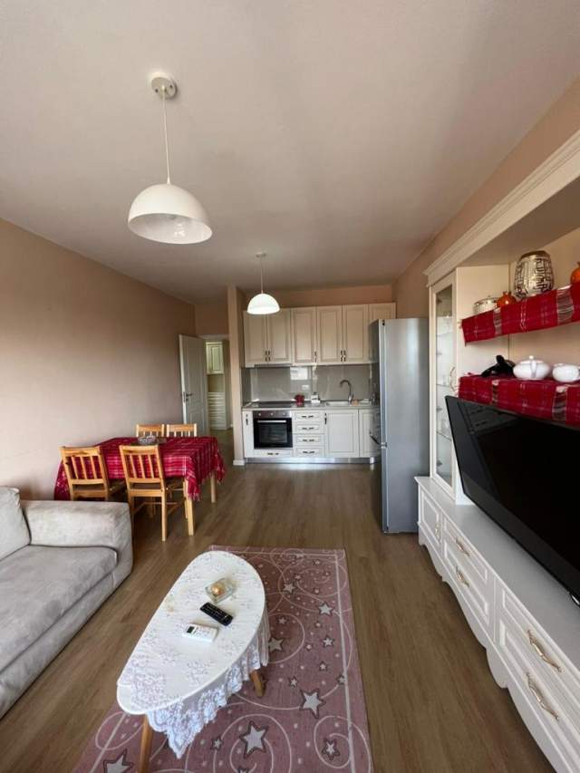 Tirane, jepet me qera apartament 2+1+BLK+ POST PARKIMI   Kati 3, 500 Euro (Rruga 5 MAJI , Vila L )