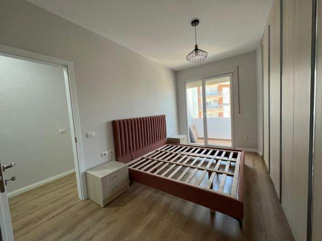 Tirane, jepet me qera apartament 2+1+BLK Kati 4, 95 m² 600 Euro (LIQENI I THATE)