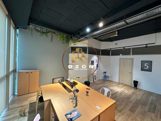 Tirane, jepet me qera zyre Kati 2, 52 m² 1.000 Euro (Myslym Shyri)
