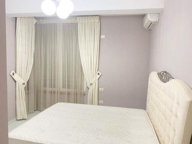 Tirane, jepet me qera Vile Kati 2, 119 m² 1.500 Euro (Rezidenca Kodra e Diellit 1)