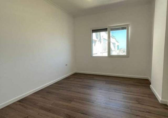 Tirane, shes apartament 2+1+BLK Kati 8, 117 m² 125.000 Euro