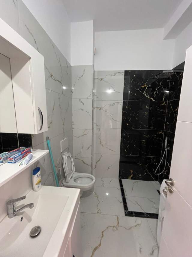 Tirane, jepet me qera apartament 2+1+BLK Kati 1, 100 m² 30.000 Leke (Domekracia)