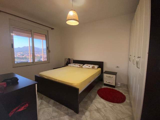 Tirane, jepet me qera apartament 2+1+BLK Kati 8, 110 m² 500 Euro (Stacioni i Trenit)