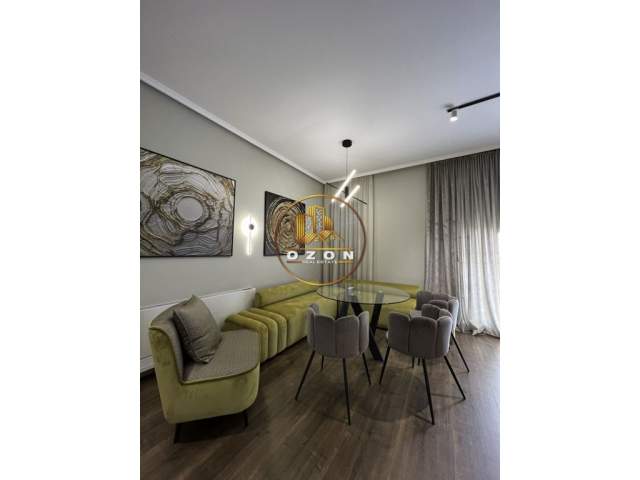 Tirane, jepet me qera apartament 3+1+A+BLK Kati 6, 174 m² 1.600 Euro (DELIJORGJI)