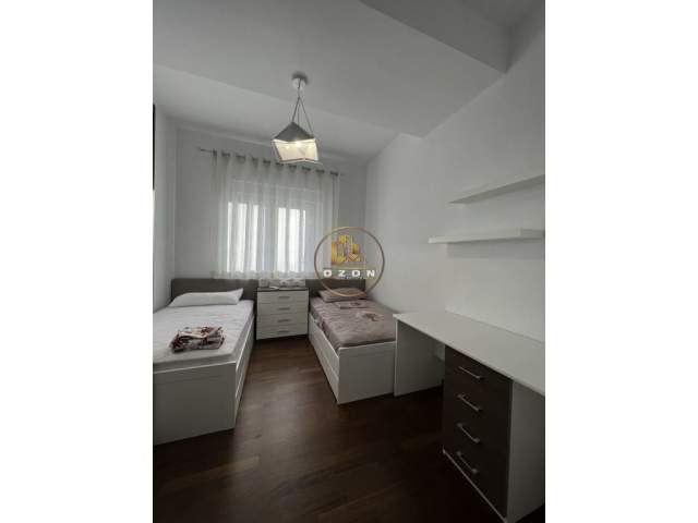 Tirane, jepet me qera apartament 2+1+A+BLK Kati 2, 100 m² 800 Euro (TEG, Lunder)