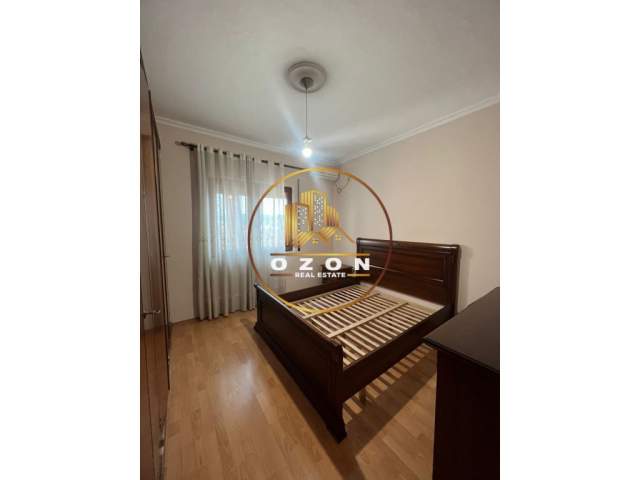 Tirane, jepet me qera apartament 2+1+A+BLK Kati 10, 100 m² 550 Euro (RRUGA E KAVAJES)