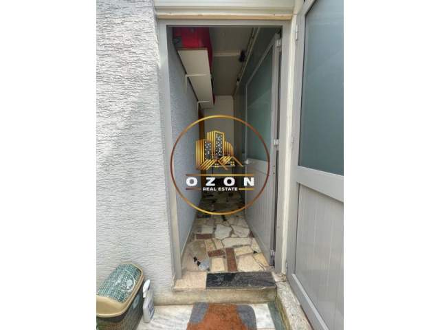 Tirane, jepet me qera apartament 1+1 Kati 1, 20 m² 250 Euro (21 DHJETORI)