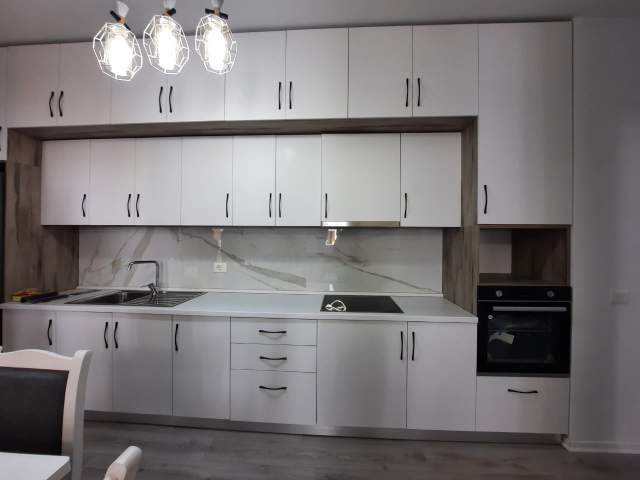 Tirane, jepet me qera apartament Kati 5, 105 m² 500 Euro (Yzberisht)