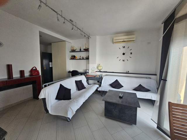 Durres, jepet me qera apartament 1+1 Kati 7, 70 m² 400 Euro (VOLLGA)