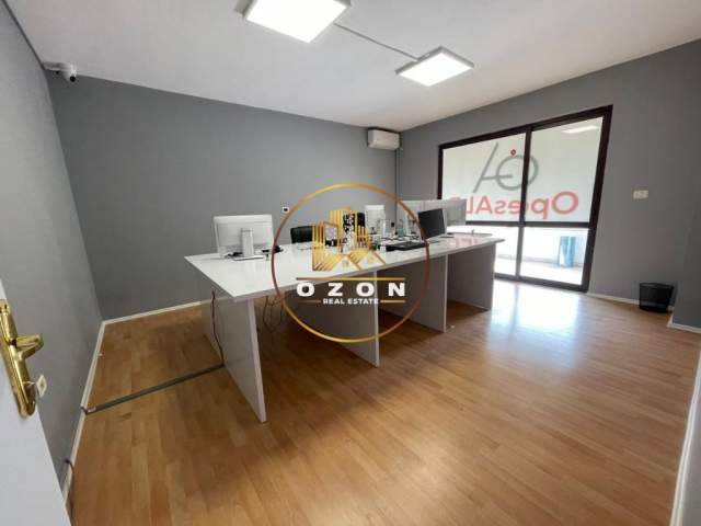 Tirane, jepet me qera zyre Kati 4, 134 m² 1.000 Euro (BLLOKU)