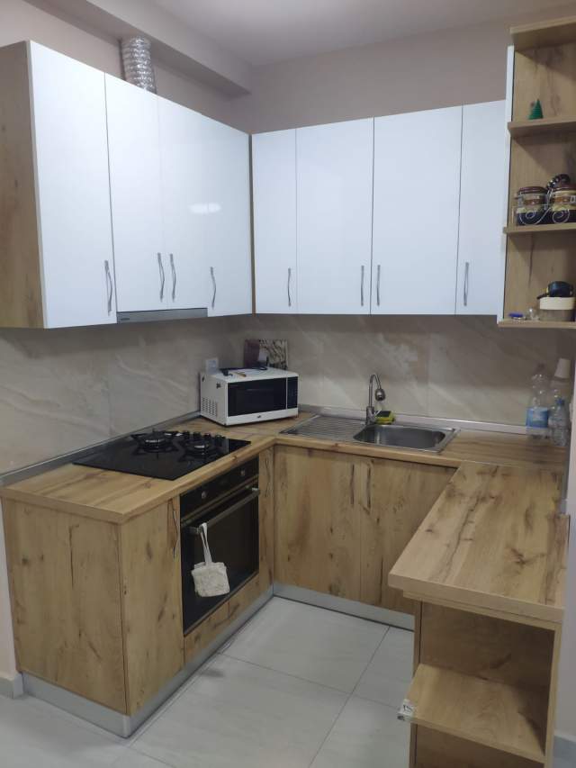 Tirane, jepet me qera apartament 2+1+BLK Kati 3, i Mobiluar , 41.000 Leke (ngjitur me Ish Fushen ALI DEMI)