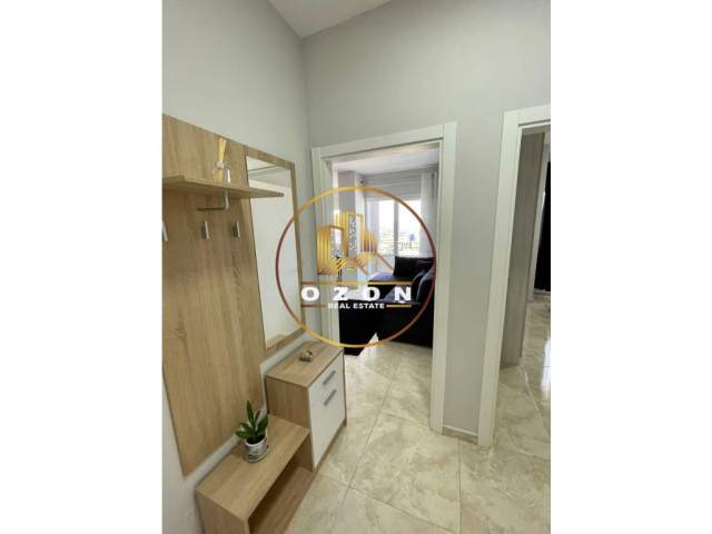 Tirane, jepet me qera apartament 1+1+A+BLK Kati 7, 70 m² 600 Euro (KOMUNA E PARISIT)