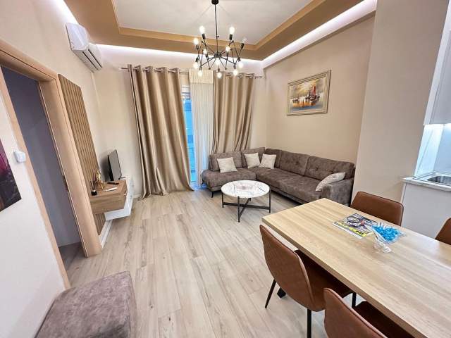 Tirane, shitet apartament 1+1 Kati 2, 65 m² 120.000 Euro (liqeni i thate)