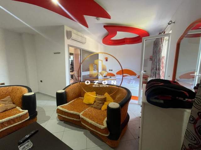 Tirane, shitet hotel Kati 4, 2.400 m² 900.000 Euro (VAQARR)