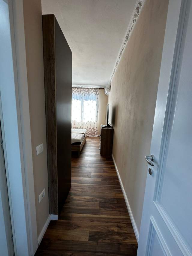 Tirane, jepet me qera apartament 2+1 Kati 2, 900 Euro (liqeni i thate)