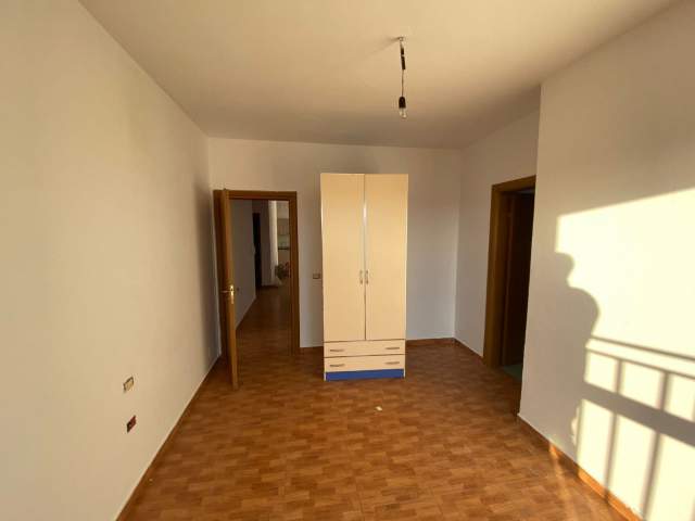 Tirane, jap me qera apartament 2+1+BLK Kati 6, 90 m² 350 Euro (Casa Italia)
