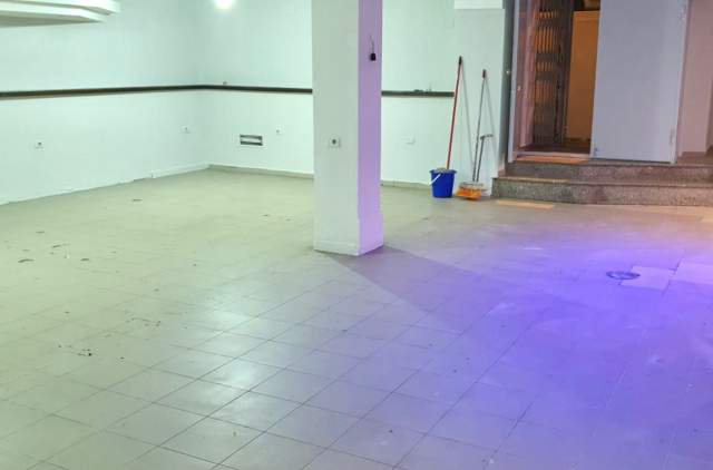 Tirane, shes ambjent biznesi Kati -1, 177 m² 175.000 Euro (Rr. Viktor Eftimiu ( Vasil Shanto - KESH ))