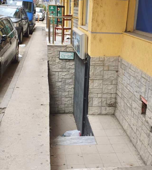 Tirane, shes ambjent biznesi Kati -1, 177 m² 175.000 Euro (Rr. Viktor Eftimiu ( Vasil Shanto - KESH ))