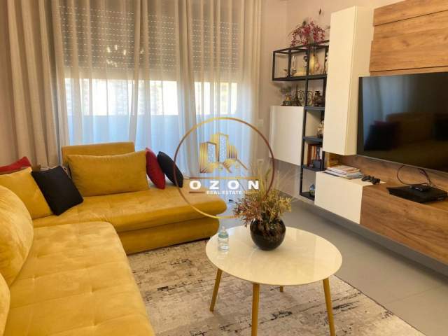 Tirane, jepet me qera apartament 1+1+A+BLK Kati 7, 70 m² 800 Euro (STADIUMI DINAMO)