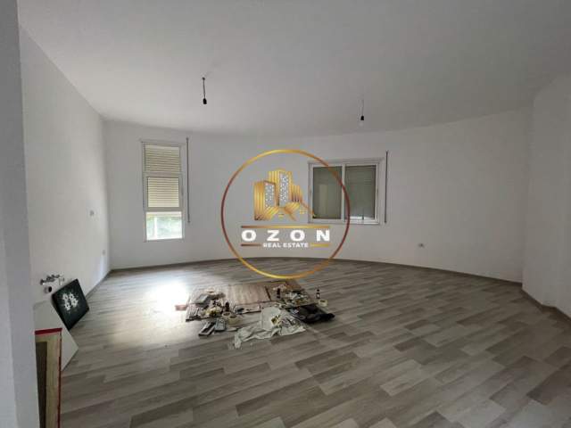 Tirane, jepet me qera apartament 1+1+A+BLK Kati 2, 80 m² 250 Euro (PRANE 2 LUANEVE, DAJT)