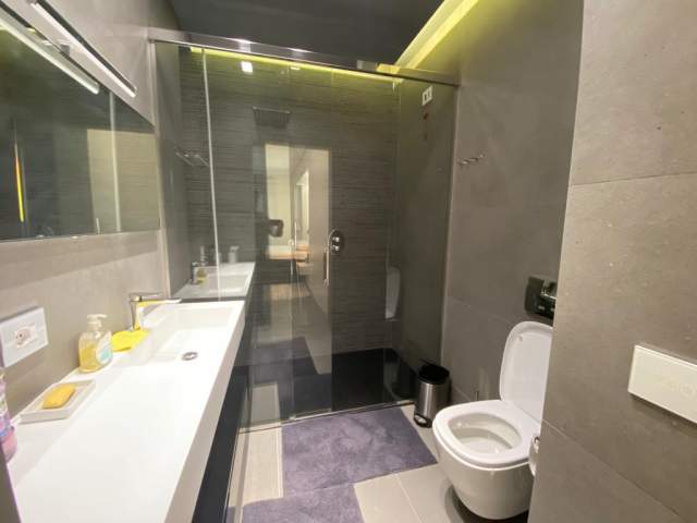 Tirane, jepet me qera Penthouse 4+1+A+BLK Kati 4, 220 m² 2.500 Euro (Mustafa Matohiti)