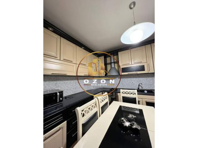 Tirane, jepet me qera apartament 2+1+A+BLK Kati 3, 115 m² 600 Euro (KOPSHTI ZOOLOGJIK)
