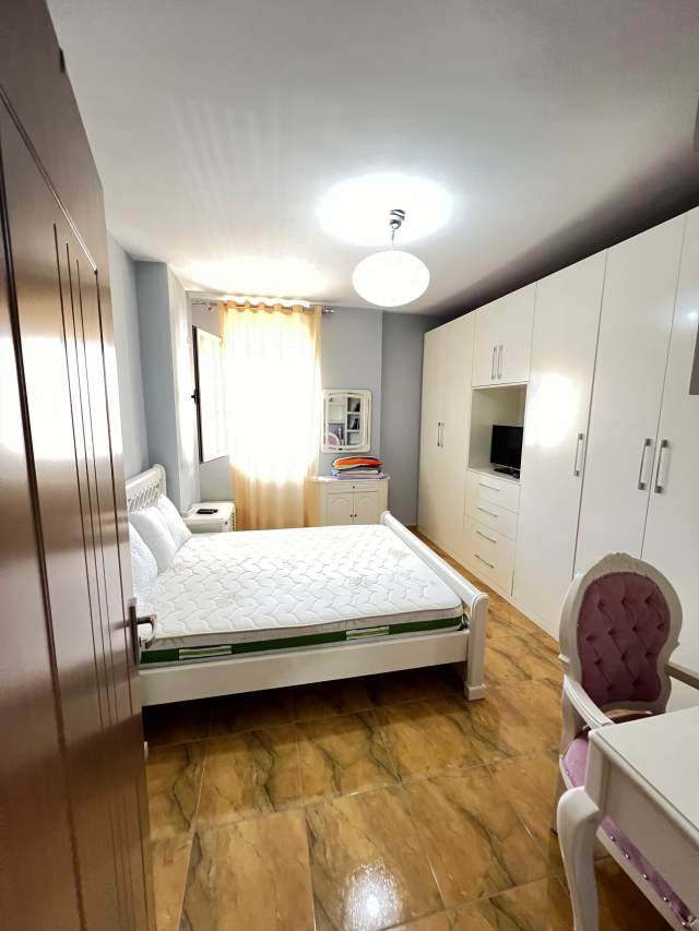 Tirane, shitet apartament 1+1 Kati 7, 81 m² 83.000 Euro (besim alla)