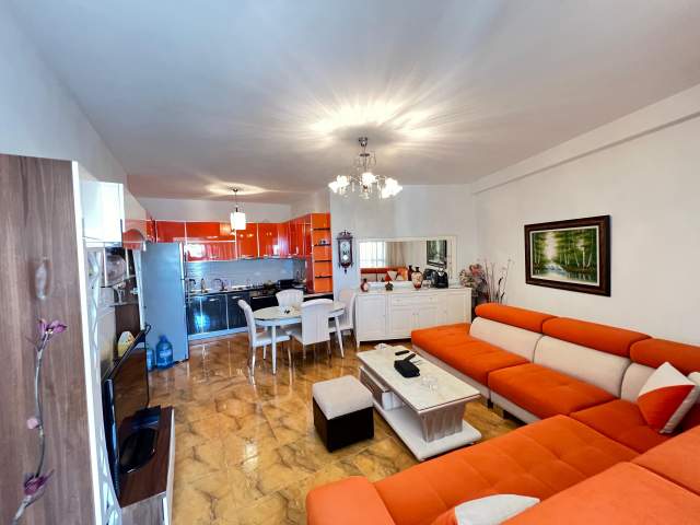 Tirane, shitet apartament 1+1 Kati 7, 81 m² 83.000 Euro (besim alla)