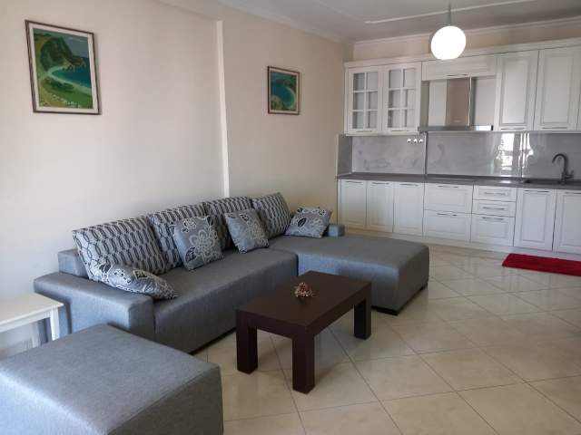 Tirane, jepet me qera 2+1+BLK Kati 6, 85 m² 400 Euro