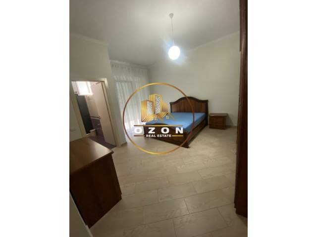 Tirane, jepet me qera apartament 2+1+A+BLK Kati 5, 120 m² 550 Euro (KOPSHTI BOTANIK)