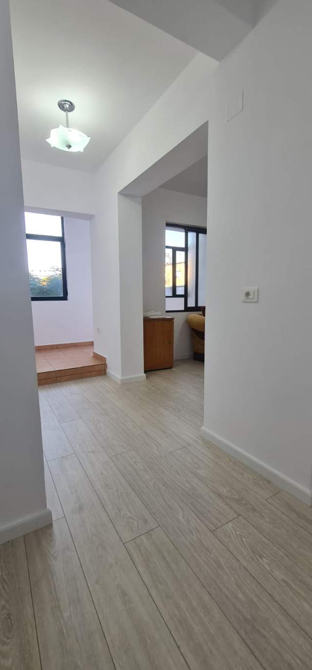 Tirane, shitet apartament 1+1 Kati 4, 61 m² 112.000 Euro