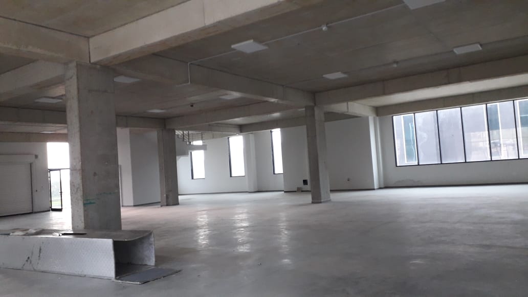 Tirane, jepet me qera ambjent biznesi