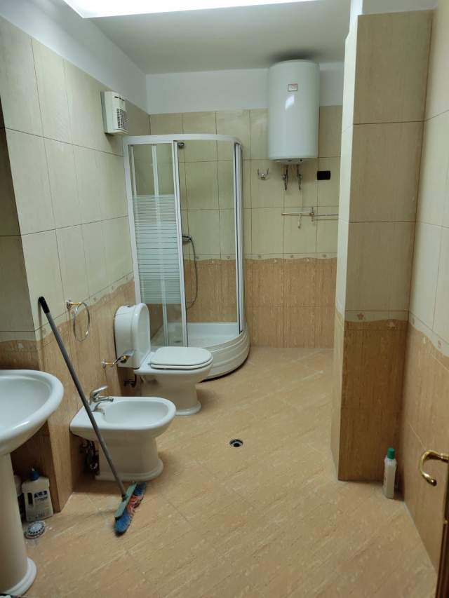 Tirane, shitet apartament 2+1+BLK Kati 4, 110 m² 245.000 Euro (Bllok)