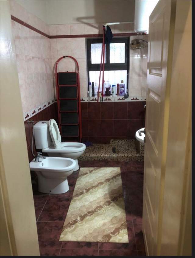 Tirane, shitet shtepi 2 Katshe 207 m² 180.000 Euro