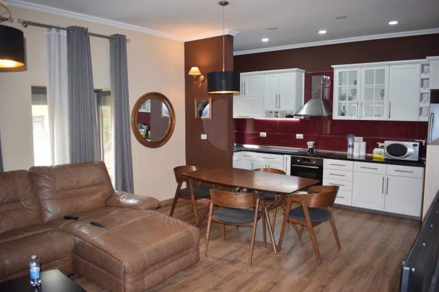 Tirane, shitet Vile 3 Katshe Kati 3, 466 m² 610.000 Euro (RRUGA E KAVAJES)